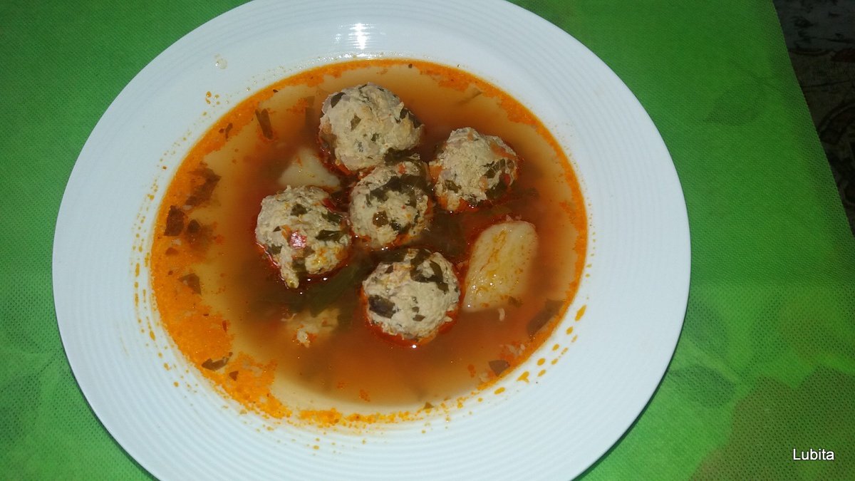 Ciorba cu perisoare de curcan