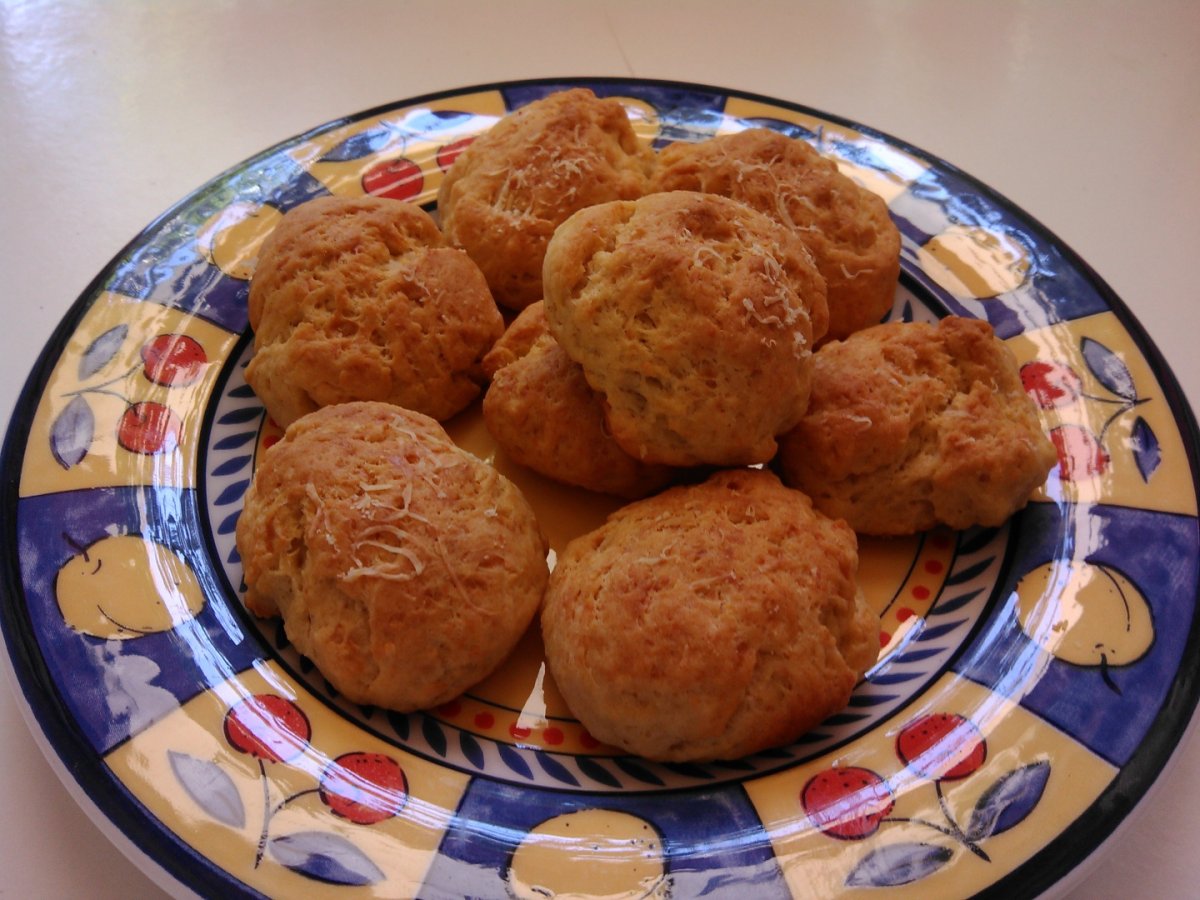 Pogacele cu cascaval