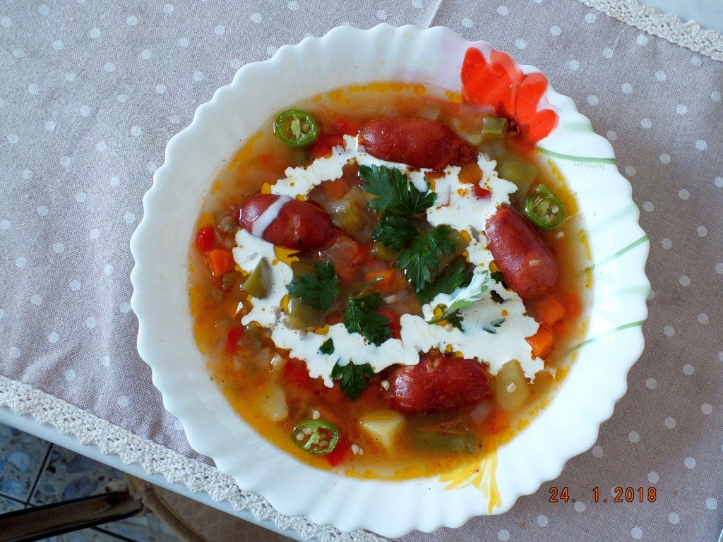 Ciorba cu carnati de bere