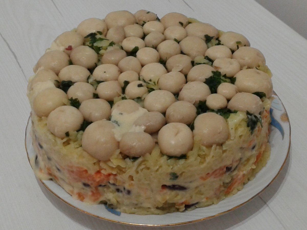 Poienita  cu ciuperci