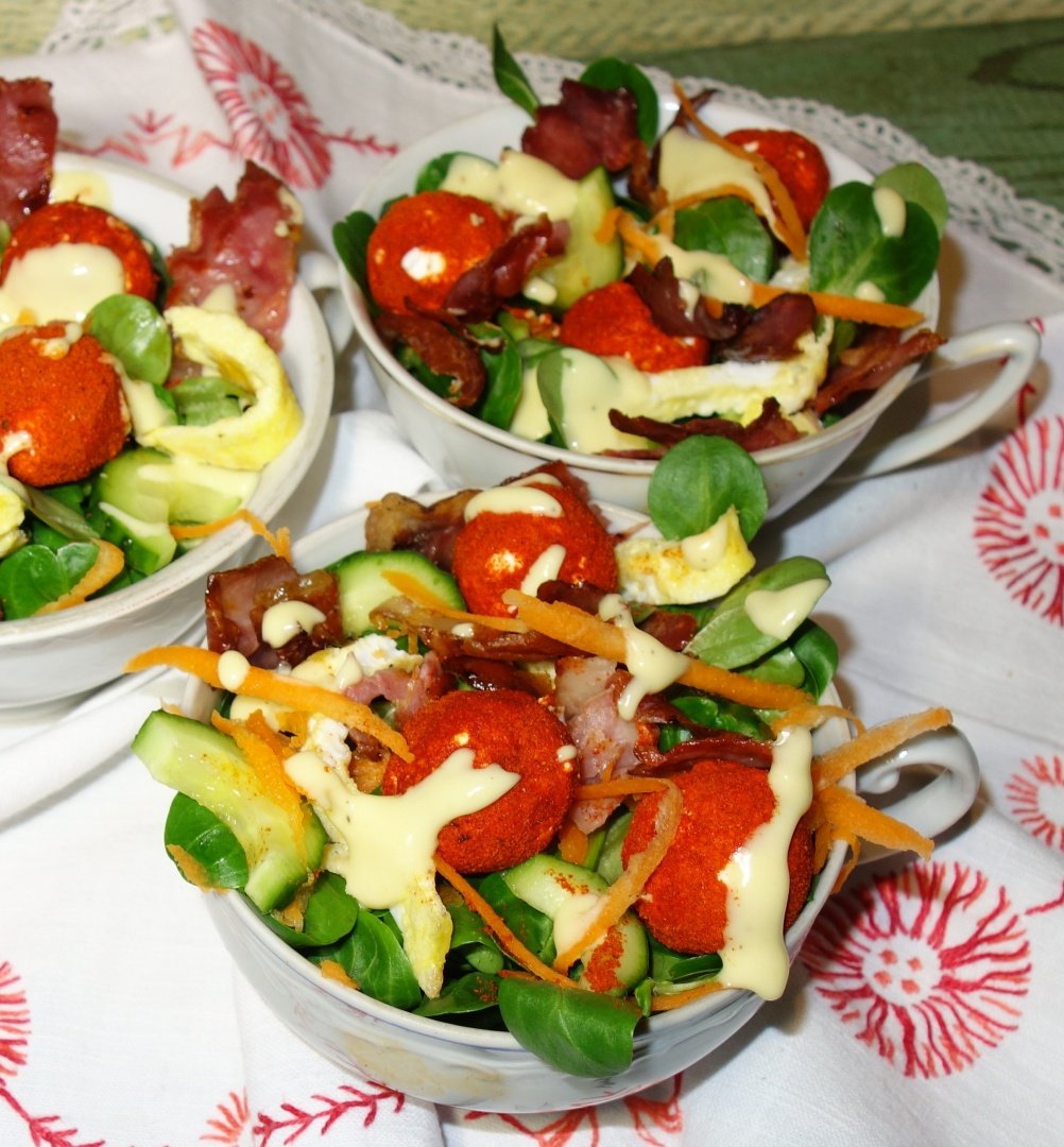 Salata aperitiv cu trufe de branza
