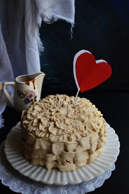 Tort cu caramel si cafea