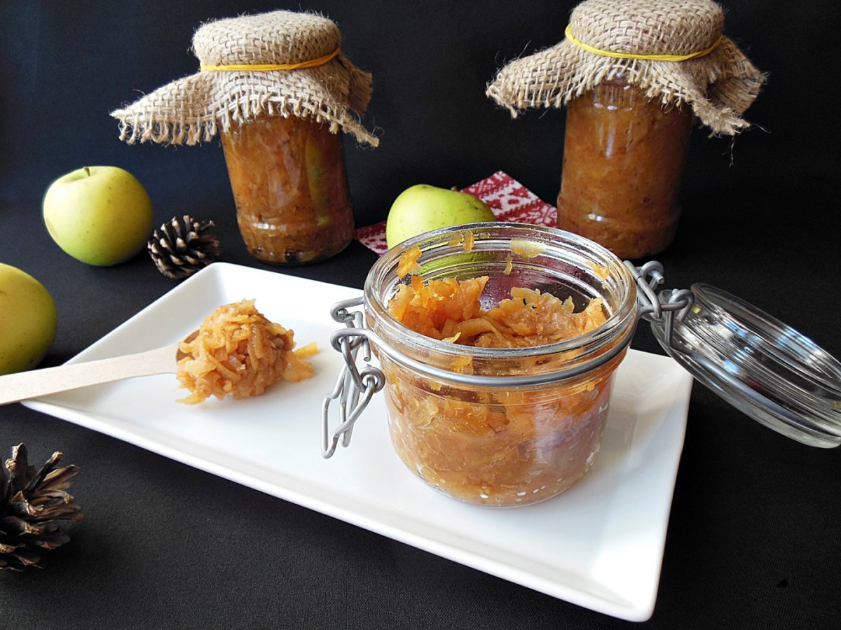 Mere la borcan pentru deserturi