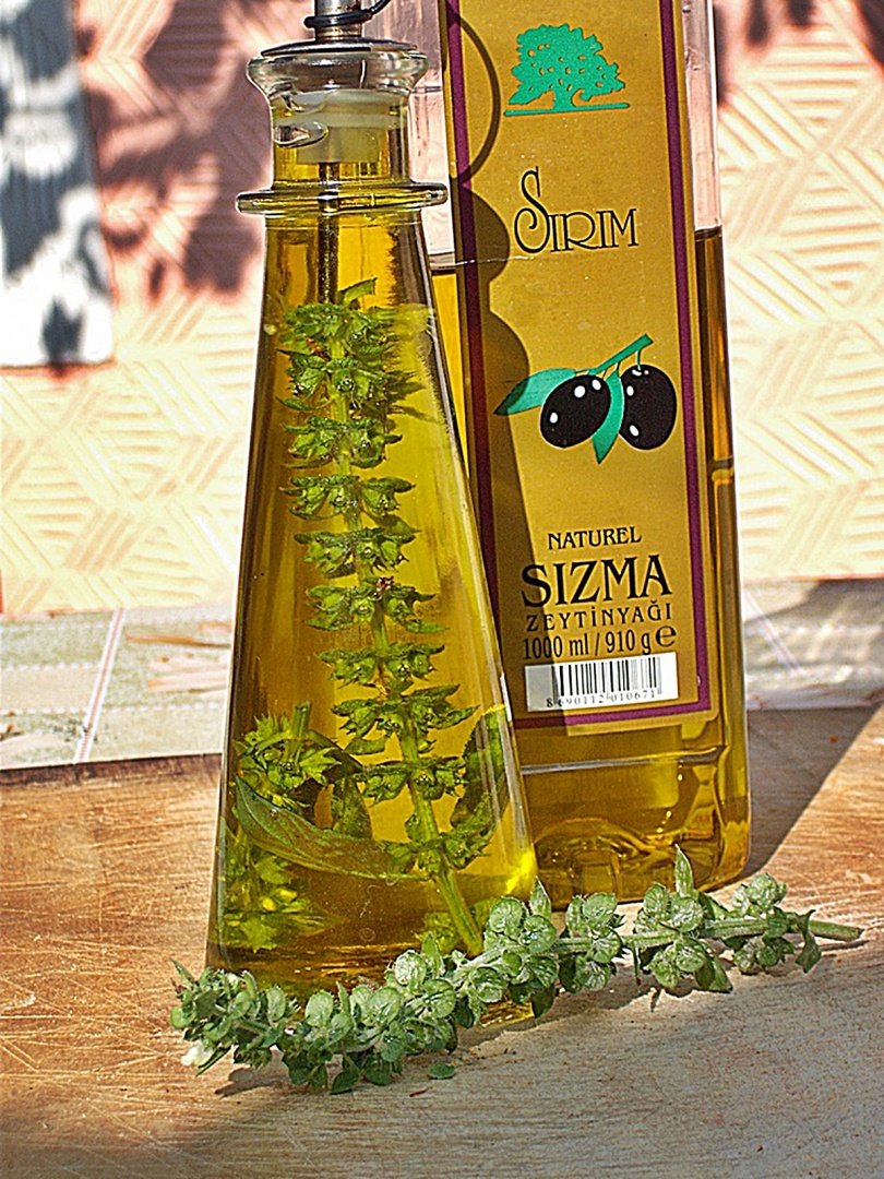 Ulei aromat pentru salatele de iarna