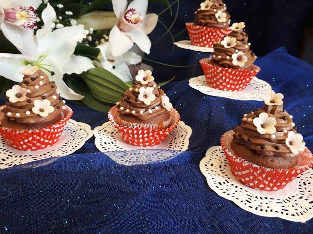 Cupcake cu ciocolata si cafea