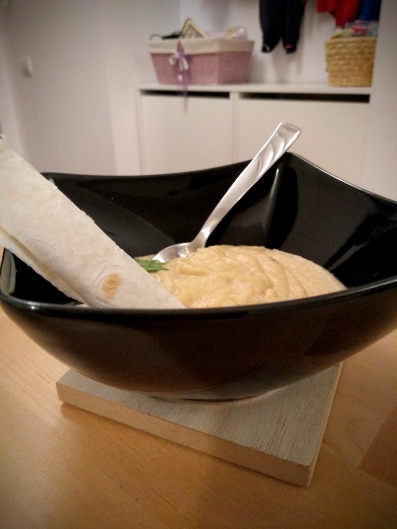 Supa crema de pastarnac cu cardamom