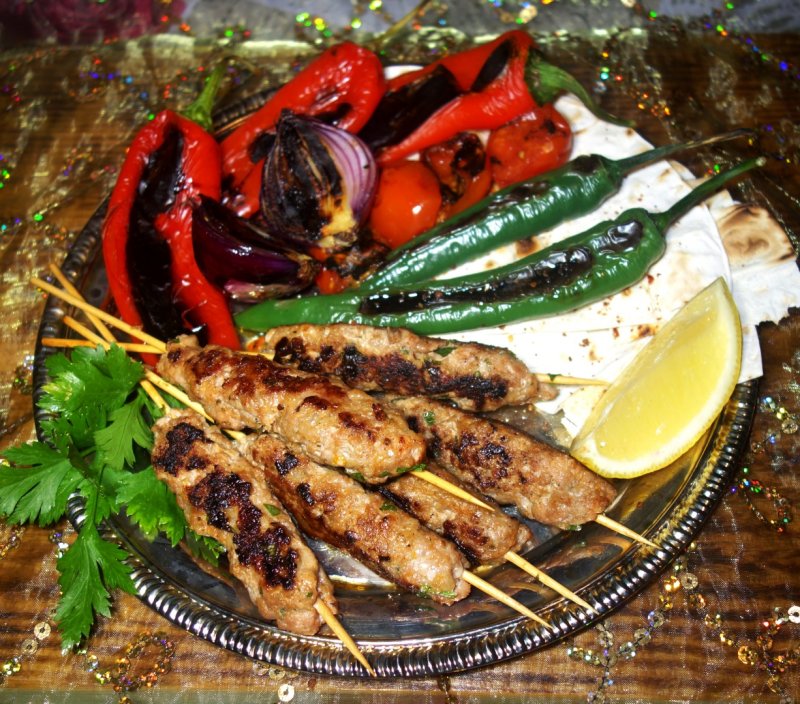 Kebab turcesc cu legume coapte