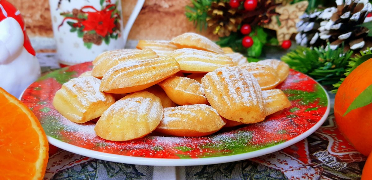 Madlene cu suc de clementine