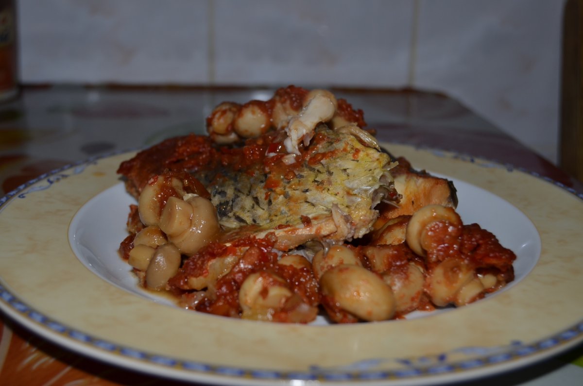 Crap la cuptor cu dulceata de ardei iuti