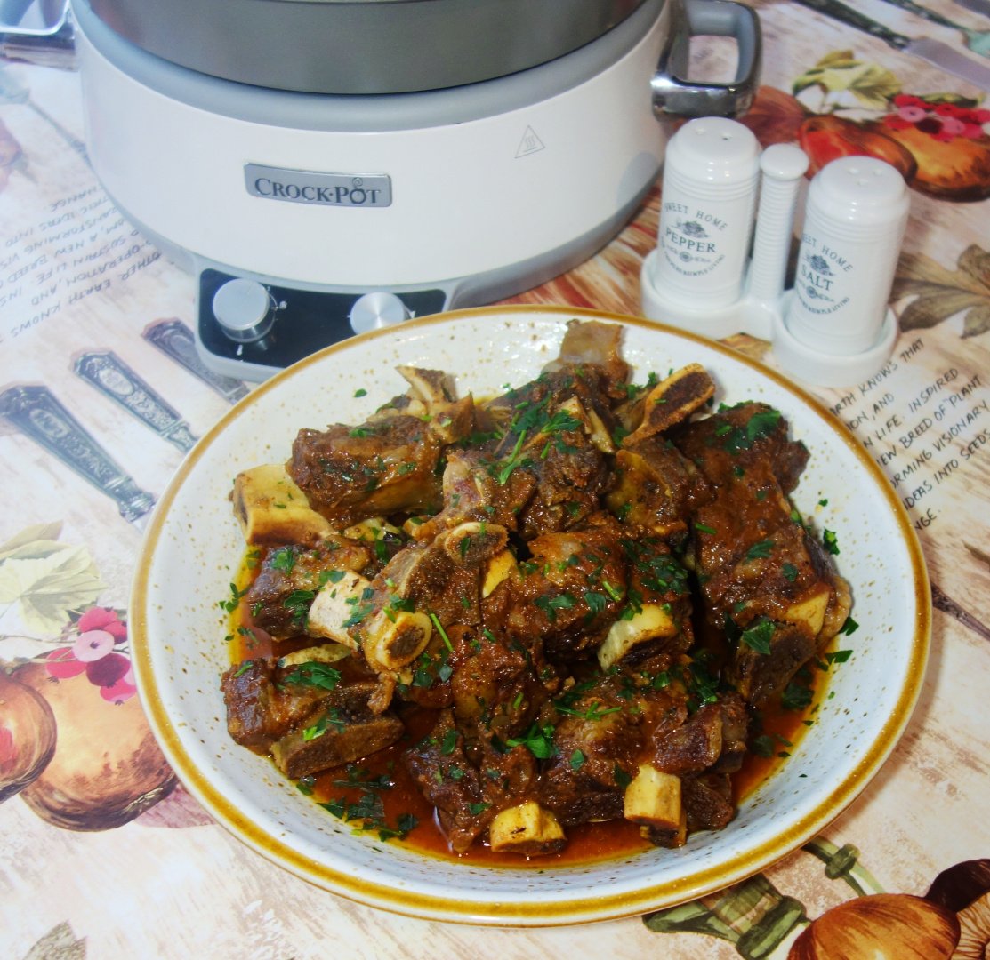 Short ribs - Costite de vita glazurate la slow cooker Crock Pot
