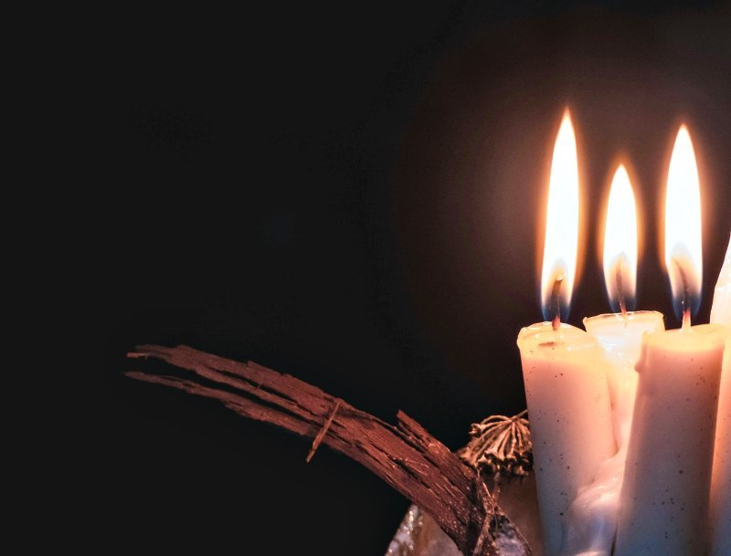 Mosii de toamna. Traditii, obiceiuri si superstitii de sambata mortilor