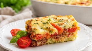Budinca de dovlecei cu carne tocata la cuptor - reteta simpla si gustoasa