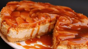 Deliciu cu mascarpone, pere si caramel