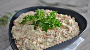 Salata de vinete cu ardei copti. Reteta simpla si gustoasa