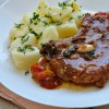 Cotlet de porc cu rosii la tigaie