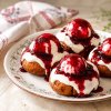 Papanasi pufosi cu branza de vaci – reteta simpla si delicioasa de papanasi prajiti