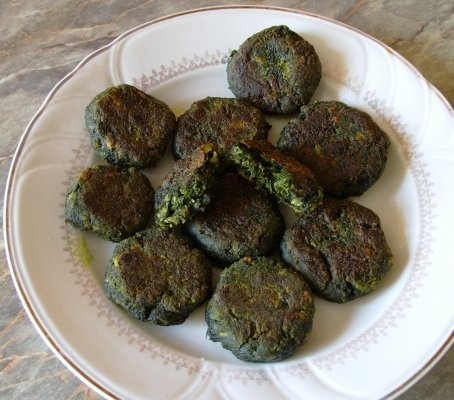 Chiftele (pârjoale) sau budincă din urzici