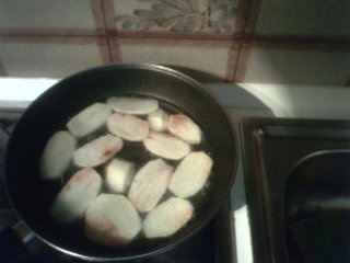 MUSACA CU CARTOFI PRAJITI