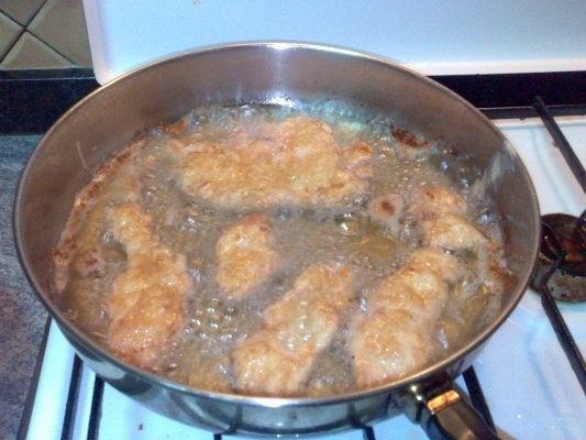 SNITELE  DIN PIEPT DE PUI