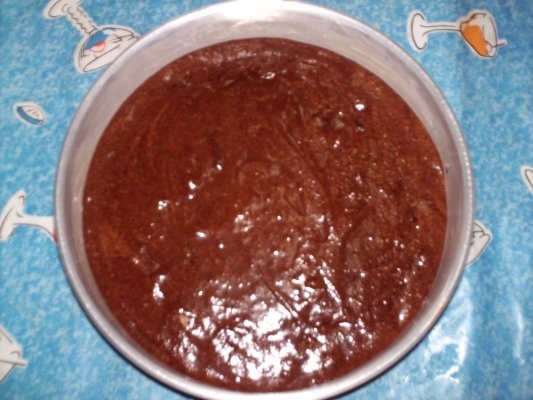 Prajitura cu ciocolata amaruie si nuci