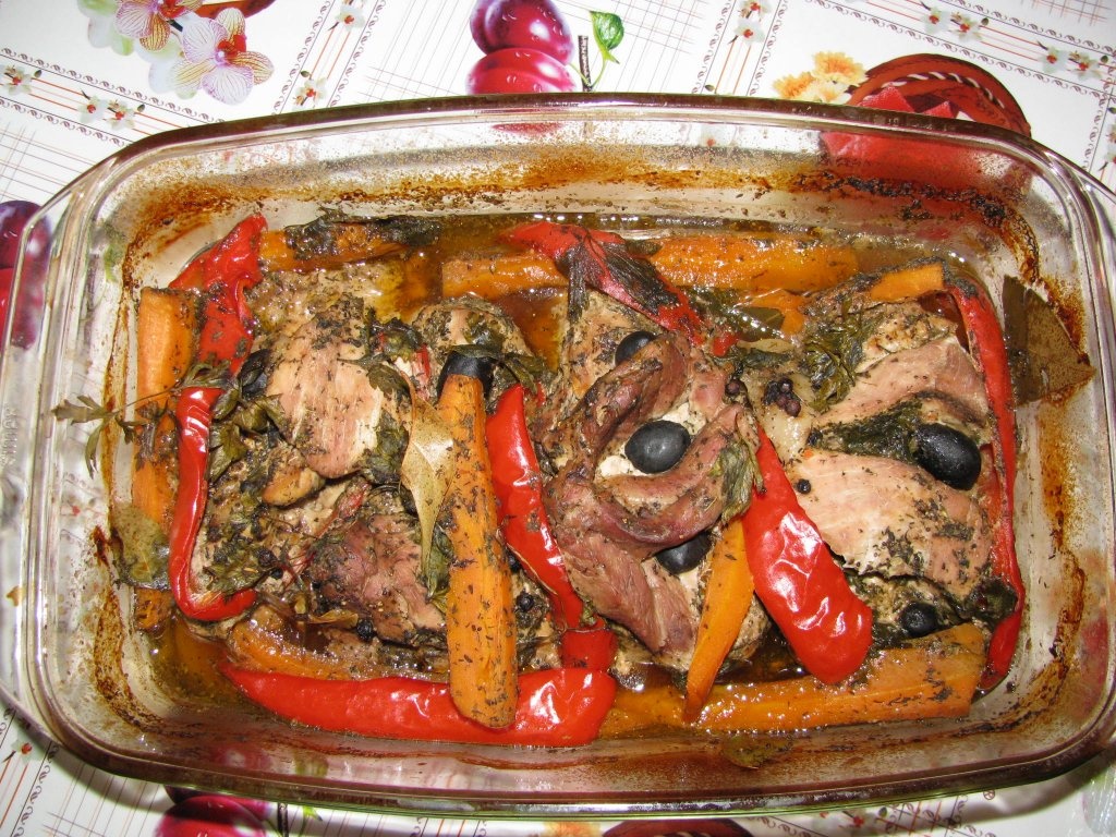 Friptura de ceafa de porc la cuptor