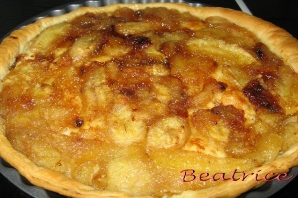 Tarta cu banane caramelizate