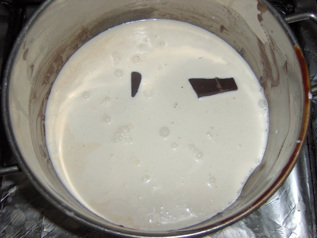 prajitura de ciocolata cu crema