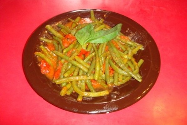 Salata de fasole verde cu rosi