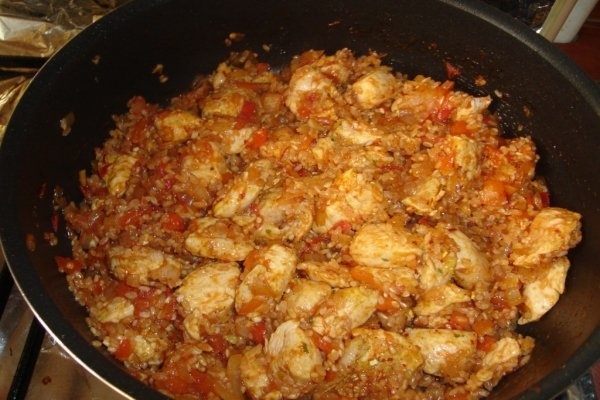 Paella cu piept de pui