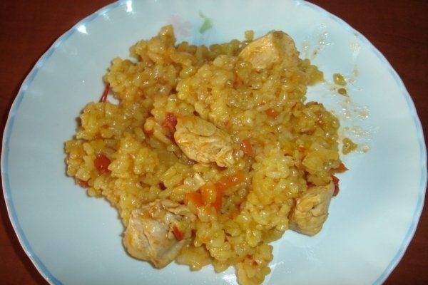 Paella cu piept de pui