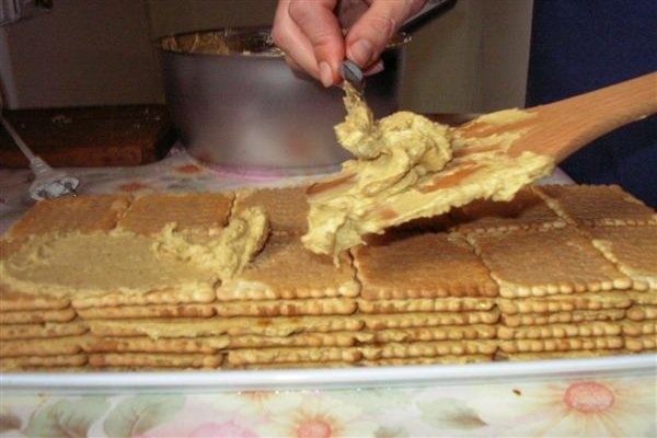 Tort de biscuiti
