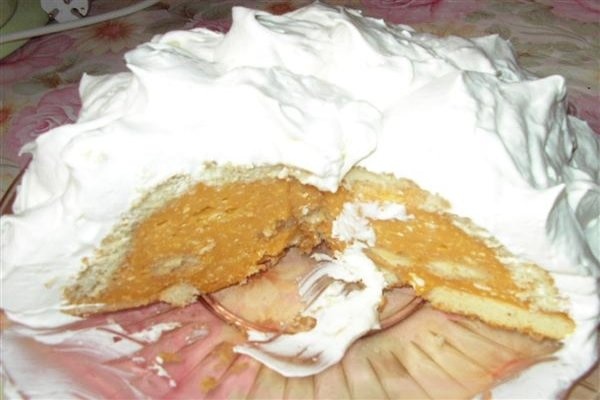 Sarlota cu crema caramel si vanilie