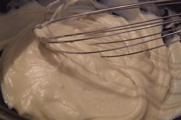 Rulada cu crema de branza