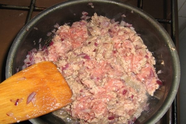 Cartofi cu carne tocata