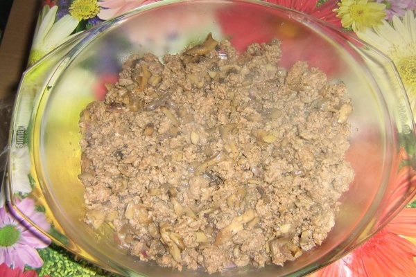 Cartofi cu carne tocata