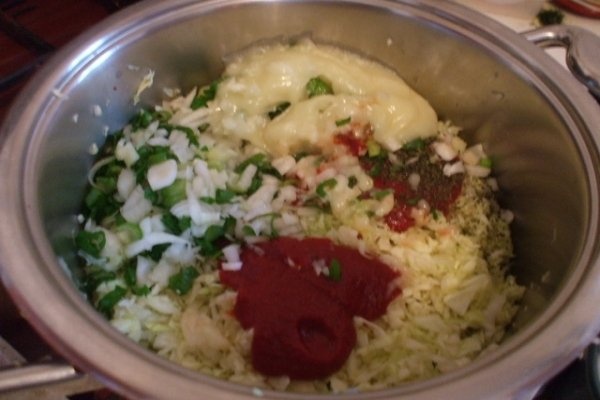 Mincare de varza cruda