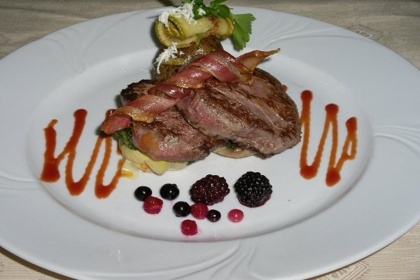 MUSCHI DE VACA LA TIGAIE CU ANGHINARE