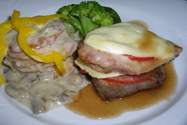 TURNULET GRATINAT DIN PORC SI VITA