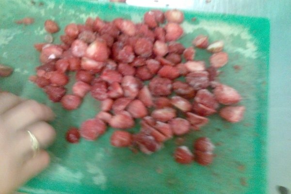 sarlota de iaurt cu capsuni