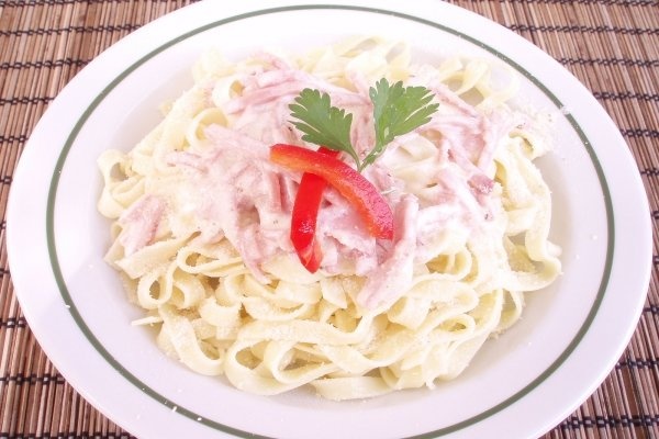 TAGLIATELLE ALFREDO