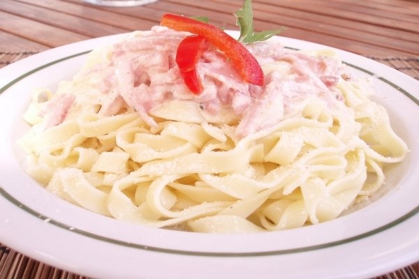 TAGLIATELLE ALFREDO