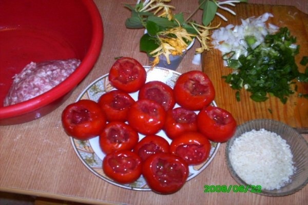 rosii umplute cu carne