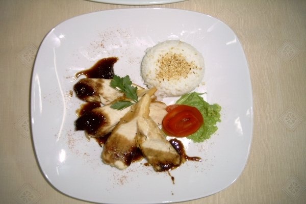 PIEPT DE PUI CU SOS TERIYAKI