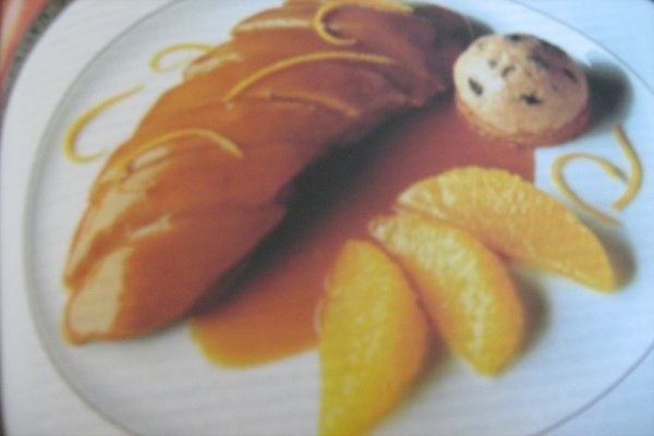 PIEPT DE PUI CU SOS DE PORTOCALE