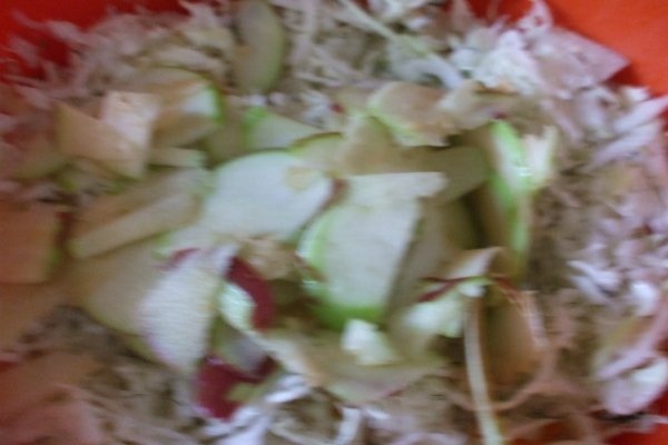Salata de varza cruda