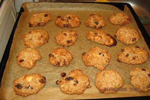 Biscuiţi cu fulgi de ovaz