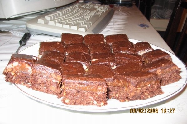 Prajitura cu ciocolata si vanilie ( capuccino)