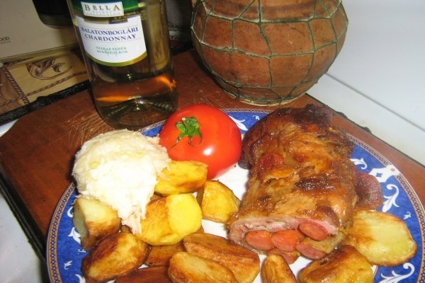 Ciolan afumat cu varza dulce si hrean