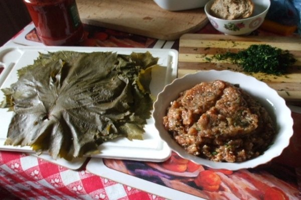 Sarmalute in foi de vita