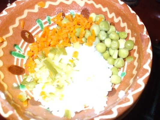Salata de orez asortata